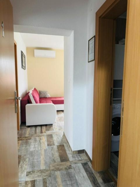 Apartments Paradise Licko Petrovo Selo エクステリア 写真