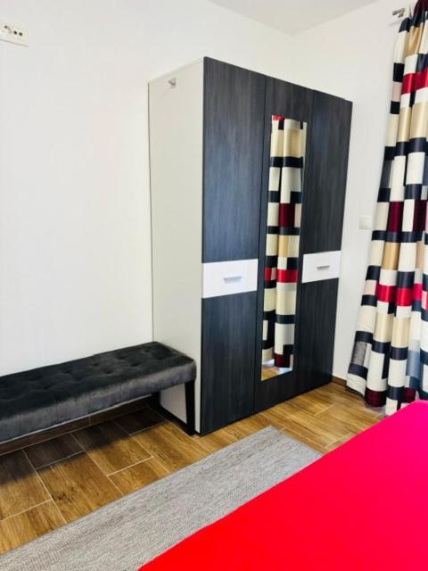 Apartments Paradise Licko Petrovo Selo エクステリア 写真
