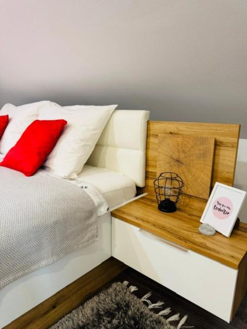 Apartments Paradise Licko Petrovo Selo エクステリア 写真